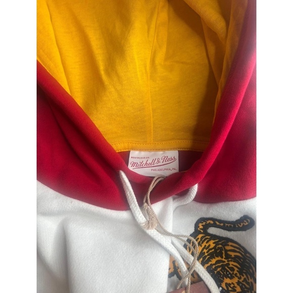 Mitchell & Ness Hoodie Mens Size Small Red White Nostalgia Co Embroidered Tiger - Picture 3 of 7